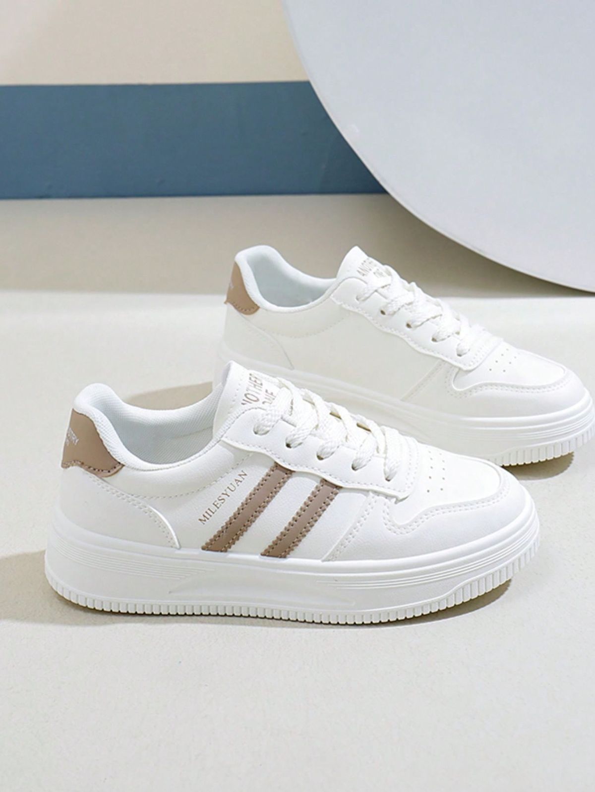 NOVAX Street Form Sneaker