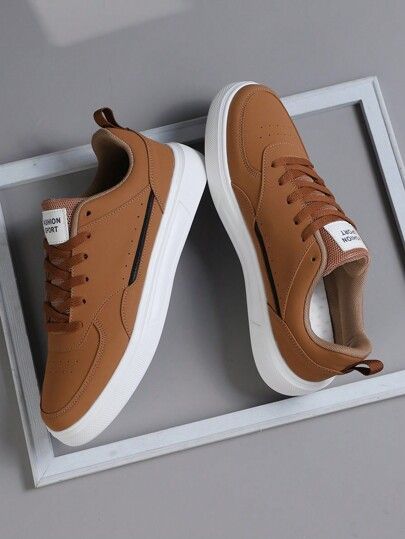 NOVAX Metro Run Sneaker