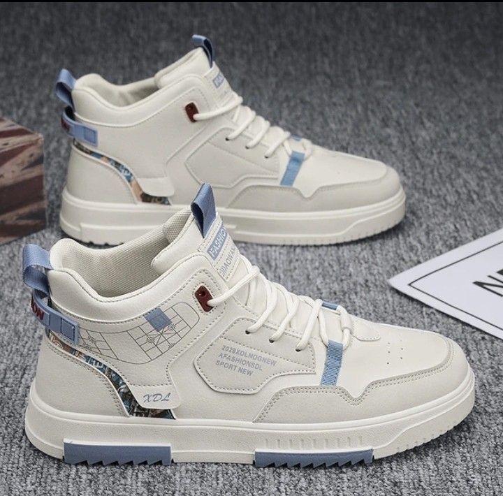 NOVAX Everyday Track Sneaker